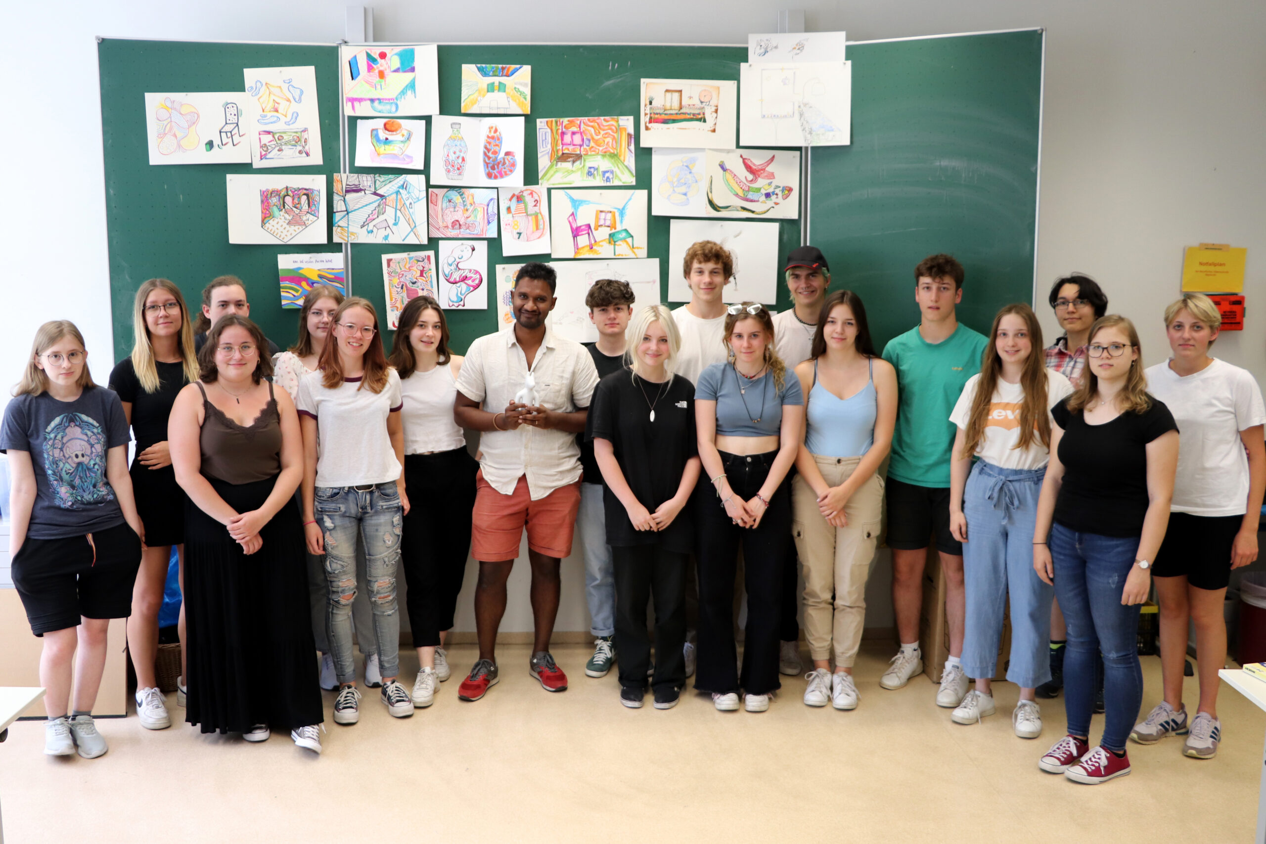 Kooperationsprojekt mit der Uni Bayreuth: Kunstworkshops mit Evan Sohun